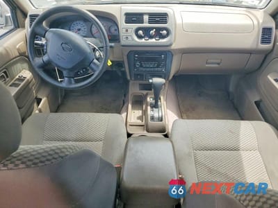 Zdjęcie 8 z 12 samochodu: 2001 NISSAN FRONTIER XE VIN:1N6ED27T11C322004 - miniatura
