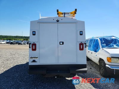 Zdjęcie 6 z 13 samochodu: 2025 CHEVROLET EXPRESS VIN:1GB0GRFP6S1128359 - miniatura