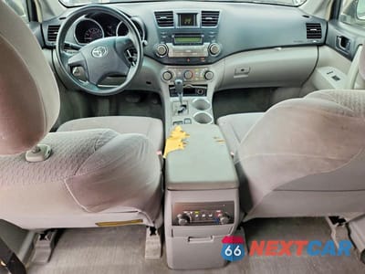 Zdjęcie 8 z 13 samochodu: 2008 TOYOTA HIGHLANDER BASE VIN:JTEES41A682026404 - miniatura