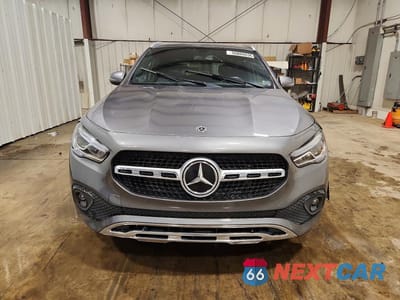 Piąte zdjęcie samochodu w środku: 2021 MERCEDES-BENZ GLA 250 4MATIC VIN:W1N4N4HB7MJ139549 - miniatura