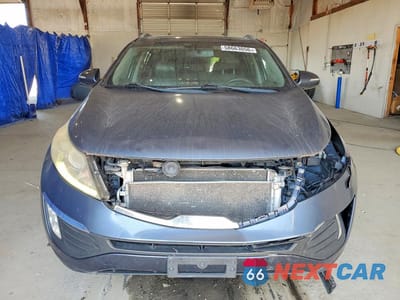 Piąte zdjęcie samochodu w środku: 2011 KIA SPORTAGE EX VIN:KNDPCCA22B7099664 - miniatura