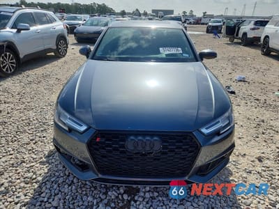 Piąte zdjęcie samochodu w środku: 2018 AUDI S4 PRESTIGE VIN:WAUC4AF45JA065520 - miniatura
