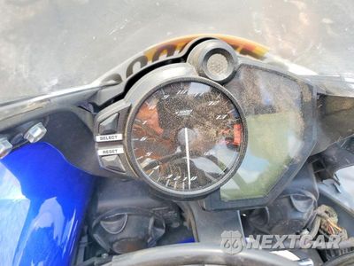 Zdjęcie 7 z 9 samochodu: 2014 YAMAHA YZFR1 VIN:JYARN23E8EA017282 - miniatura