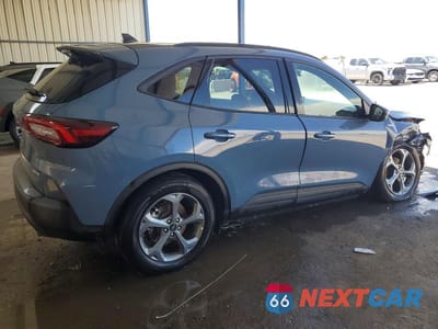 Trzecie zdjęcie samochodu z tyłu: 2025 FORD ESCAPE ST LINE SELECT VIN:1FMCU9NA9SUA86004 - miniatura