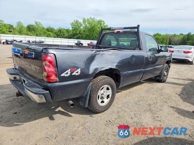 Trzecie zdjęcie samochodu z tyłu: 2004 CHEVROLET SILVERADO K1500 VIN:1GCEK14V04E274335 - miniatura