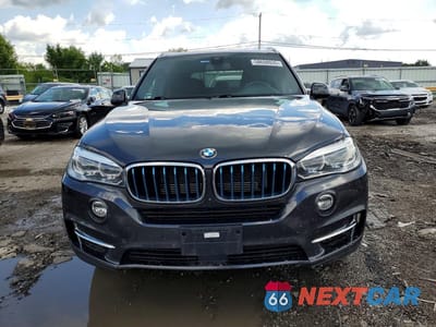 Piąte zdjęcie samochodu w środku: 2018 BMW X5 XDR40E VIN:5UXKT0C57J0W00344 - miniatura