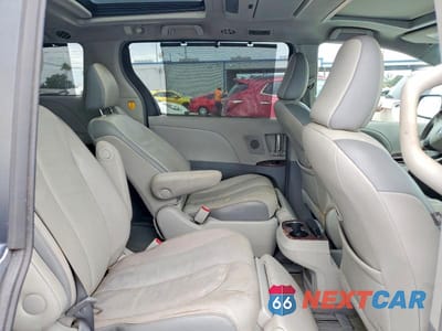 Zdjęcie 11 z 13 samochodu: 2013 TOYOTA SIENNA LIMITED 7-PASSENGER VIN:5TDYK3DC6DS327007 - miniatura