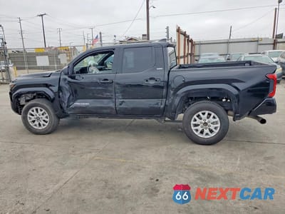 Drugie zdjęcie samochodu z przodu: 2025 TOYOTA TACOMA SR5 VIN:3TMKB5FN5SM032557 - miniatura