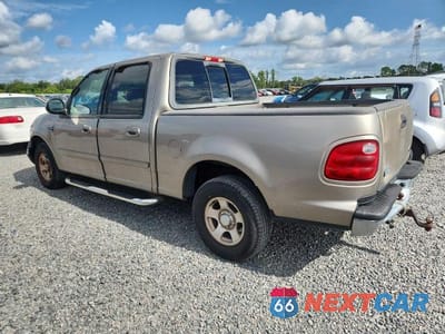 Drugie zdjęcie samochodu z przodu: 2002 FORD F150 SUPERCREW VIN:1FTRW07612KB60220 - miniatura