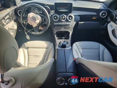 Zdjęcie 8 z 13 samochodu: 2018 MERCEDES-BENZ C 300 4MATIC VIN:55SWF4KB8JU275647 - miniatura
