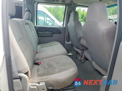 Zdjęcie 11 z 13 samochodu: 2006 FORD F350 SUPER DUTY VIN:1FTWW33P56EB37014 - miniatura
