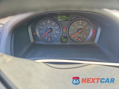 Zdjęcie 9 z 12 samochodu: 2008 VOLVO V50 2.4I VIN:YV1MW382682420640 - miniatura