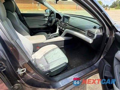 Piąte zdjęcie samochodu w środku: 2019 HONDA ACCORD HYBRID VIN:1HGCV3F1XKA002546 - miniatura