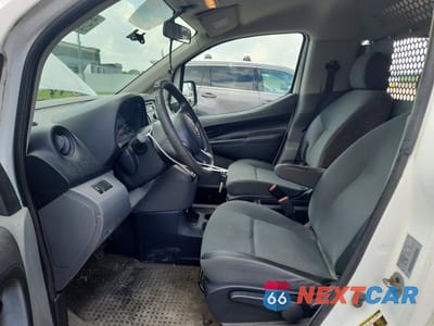 Zdjęcie 7 z 12 samochodu: 2015 NISSAN NV200 DELIVERY VAN VIN:3N6CM0KN3FK703987 - miniatura