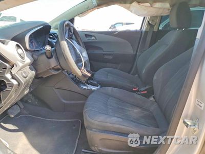 Zdjęcie 7 z 13 samochodu: 2017 CHEVROLET SONIC LT VIN:1G1JD5SH0H4129023 - miniatura