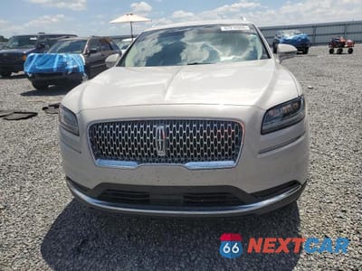 Piąte zdjęcie samochodu w środku: 2022 LINCOLN NAUTILUS VIN:2LMPJ6J95NBL23381 - miniatura
