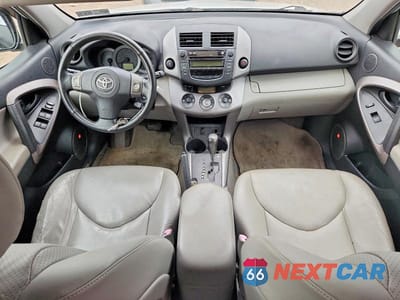 Zdjęcie 8 z 13 samochodu: 2007 TOYOTA RAV4 LIMITED VIN:JTMBD31V775057012 - miniatura