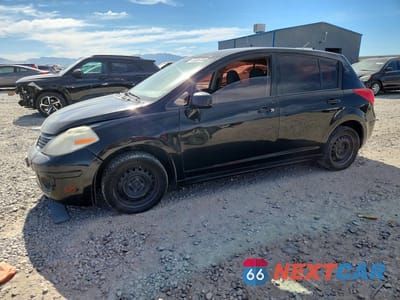 2009 NISSAN VERSA 1.8 S 3N1BC13E49L477157 - główne zdjęcie licytacji z USA - miniatura