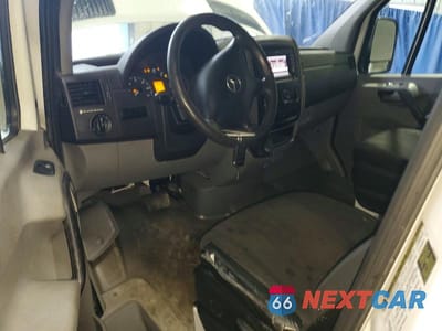Zdjęcie 8 z 13 samochodu: 2017 MERCEDES-BENZ SPRINTER 2500 VIN:WD3PE7CD9HP577257 - miniatura