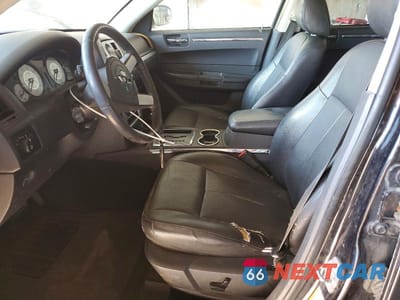 Zdjęcie 7 z 13 samochodu: 2010 CHRYSLER 300 TOURING VIN:2C3CA5CV3AH195740 - miniatura