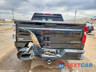 Zdjęcie 6 z 12 samochodu: 2023 CHEVROLET SILVERADO K1500 CUSTOM VIN:1GCPDBEK3PZ301909 - miniatura