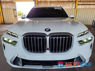 Piąte zdjęcie samochodu w środku: 2024 BMW X7 XDRIVE40I VIN:5UX23EM02R9S31495 - miniatura