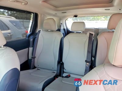 Zdjęcie 10 z 13 samochodu: 2025 KIA CARNIVAL HYBRID SX VIN:KNDNE5KA2S6078838 - miniatura
