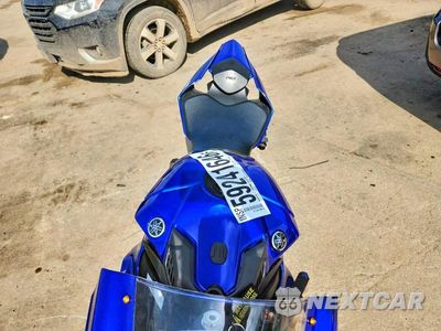 Piąte zdjęcie samochodu w środku: 2024 YAMAHA YZFR1 VIN:JYARN66E6RA003874 - miniatura