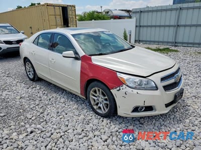 Czwarte zdjęcie samochodu z boku: 2013 CHEVROLET MALIBU 2LT VIN:1G11F5SR2DF189385 - miniatura