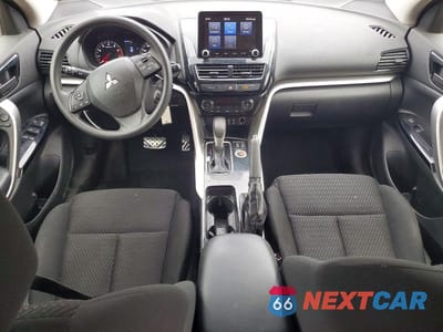 Zdjęcie 8 z 13 samochodu: 2022 MITSUBISHI ECLIPSE CROSS LE VIN:JA4ATVAA2NZ003575 - miniatura