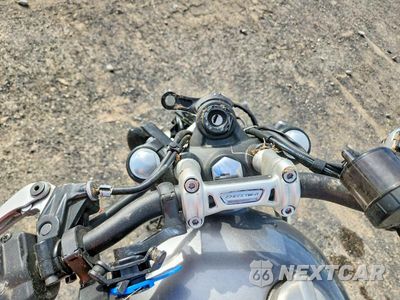 Zdjęcie 7 z 8 samochodu: 2020 TRIUMPH MOTORCYCLE SPEED TWIN VIN:SMTD54HF4LTAD8689 - miniatura
