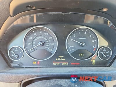 Zdjęcie 9 z 12 samochodu: 2016 BMW 320 XI VIN:WBA8E5G57GNT93492 - miniatura