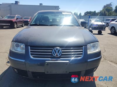 Piąte zdjęcie samochodu w środku: 2003 VOLKSWAGEN PASSAT GLX 4MOTION VIN:WVWTH63B53P185065 - miniatura