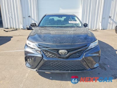Piąte zdjęcie samochodu w środku: 2019 TOYOTA CAMRY SE VIN:4T1B11HK6KU218324 - miniatura