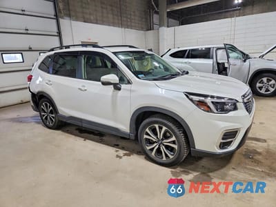 Czwarte zdjęcie samochodu z boku: 2021 SUBARU FORESTER LIMITED VIN:JF2SKAUC6MH408833 - miniatura