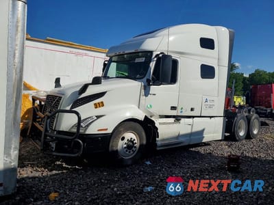 Drugie zdjęcie samochodu z przodu: 2022 VOLVO VNL SEMI TRUCK VIN:4V4NC9EH3NN304759 - miniatura