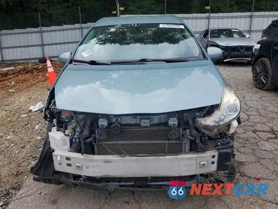 Piąte zdjęcie samochodu w środku: 2015 TOYOTA PRIUS V TWO VIN:JTDZN3EU1FJ031332 - miniatura