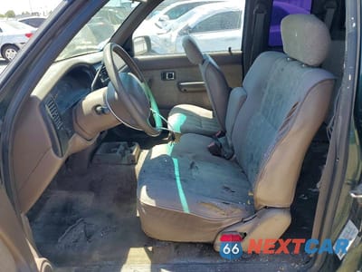 Zdjęcie 7 z 12 samochodu: 2000 TOYOTA TACOMA VIN:4TAVL52N1YZ642488 - miniatura