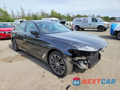 Czwarte zdjęcie samochodu z boku: 2019 BMW 530 XI VIN:WBAJA7C50KG911003 - miniatura