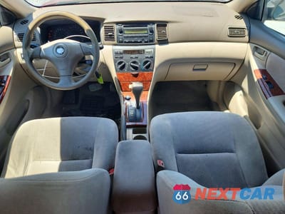 Zdjęcie 8 z 12 samochodu: 2005 TOYOTA COROLLA LE VIN:1NXBR32EX5Z382624 - miniatura