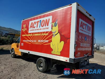 Drugie zdjęcie samochodu z przodu: 2015 GMC SAVANA CUT - BOX TRUCK VIN:1GD373CG3F1131442 - miniatura