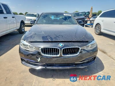 Piąte zdjęcie samochodu w środku: 2018 BMW 330 I VIN:WBA8B9C52JAE22341 - miniatura