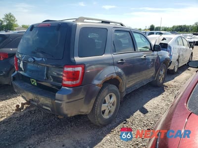 Trzecie zdjęcie samochodu z tyłu: 2012 FORD ESCAPE VIN:1FMCU9DG7CKC58534 - miniatura