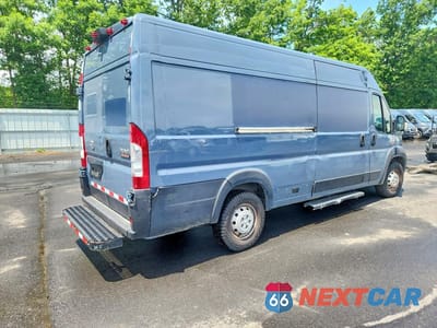Trzecie zdjęcie samochodu z tyłu: 2020 RAM PROMASTER 3500 DELIVERY VAN VIN:3C6URVJG1LE140609 - miniatura