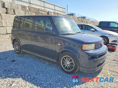 Czwarte zdjęcie samochodu z boku: 2006 TOYOTA SCION XB VIN:JTLKT324064076194 - miniatura