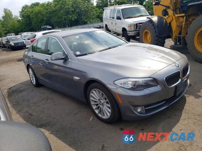 Czwarte zdjęcie samochodu z boku: 2011 BMW 535 XI VIN:WBAFU7C54BC869889 - miniatura