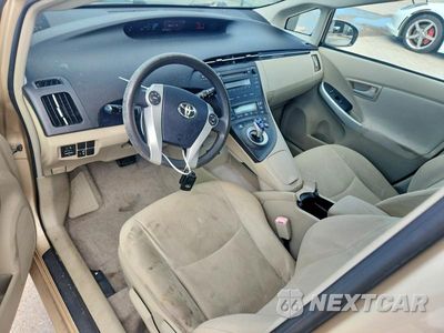 Zdjęcie 8 z 13 samochodu: 2010 TOYOTA PRIUS II VIN:JTDKN3DU1A0227367 - miniatura