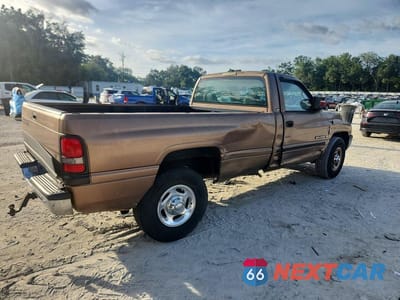Trzecie zdjęcie samochodu z tyłu: 2001 DODGE RAM 2500 VIN:3B7KC26Z31M289911 - miniatura