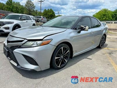 2019 TOYOTA CAMRY XSE 4T1B61HK2KU279395 - główne zdjęcie licytacji z USA - miniatura