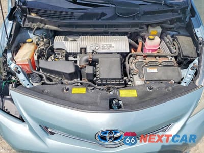 Zdjęcie 11 z 12 samochodu: 2013 TOYOTA PRIUS V TWO VIN:JTDZN3EU9D3252694 - miniatura
